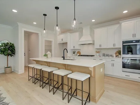110 Prescott Manor Dr, Canton, GA 30115