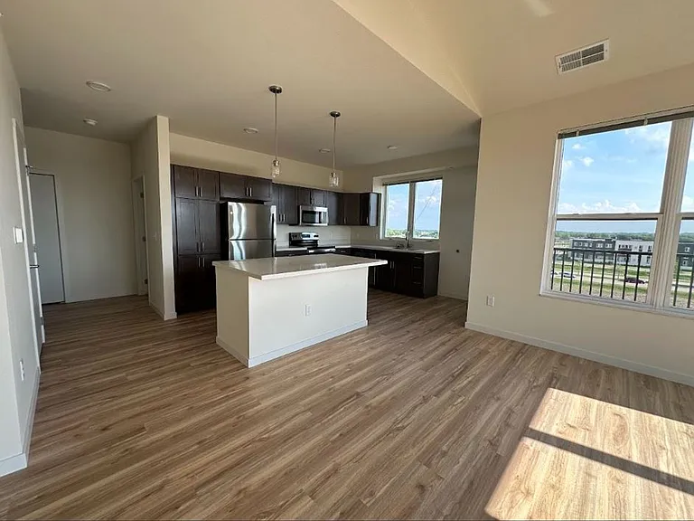 Colorado Commons - 143 N Wildwood St — Photo 30