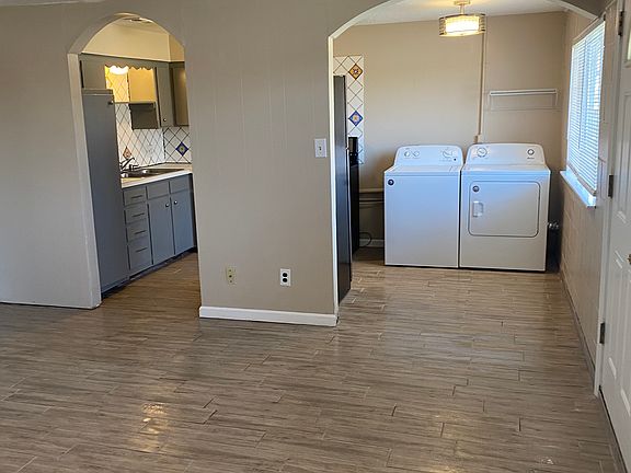 2nd image of 525 S Gabbard Dr #525