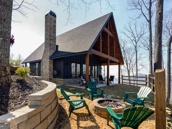 4203 Twiggs Rd, Young Harris, GA 30582