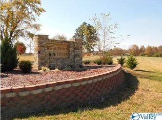 Autumn Creek Dr NE, Arab, AL 35016