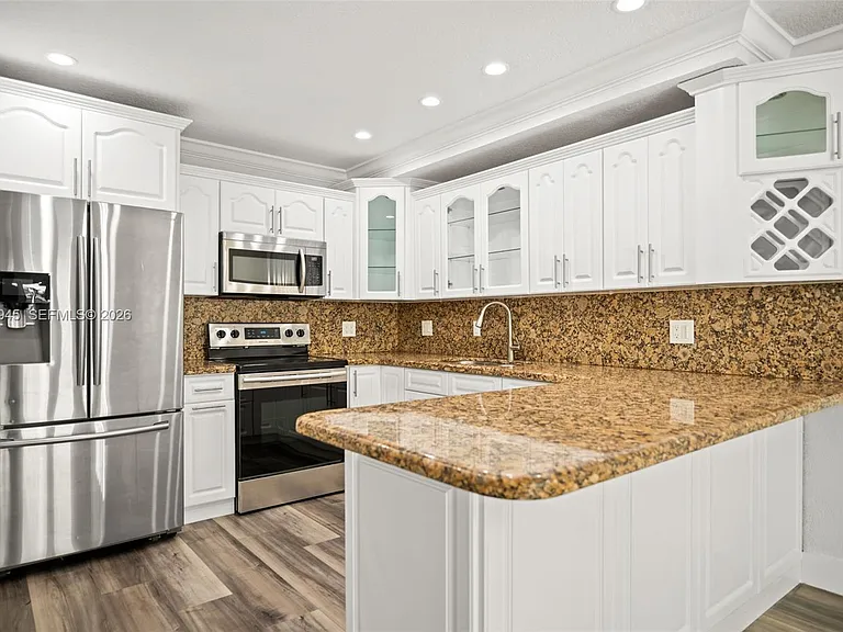 6832 W 2nd Ct — Photo 10