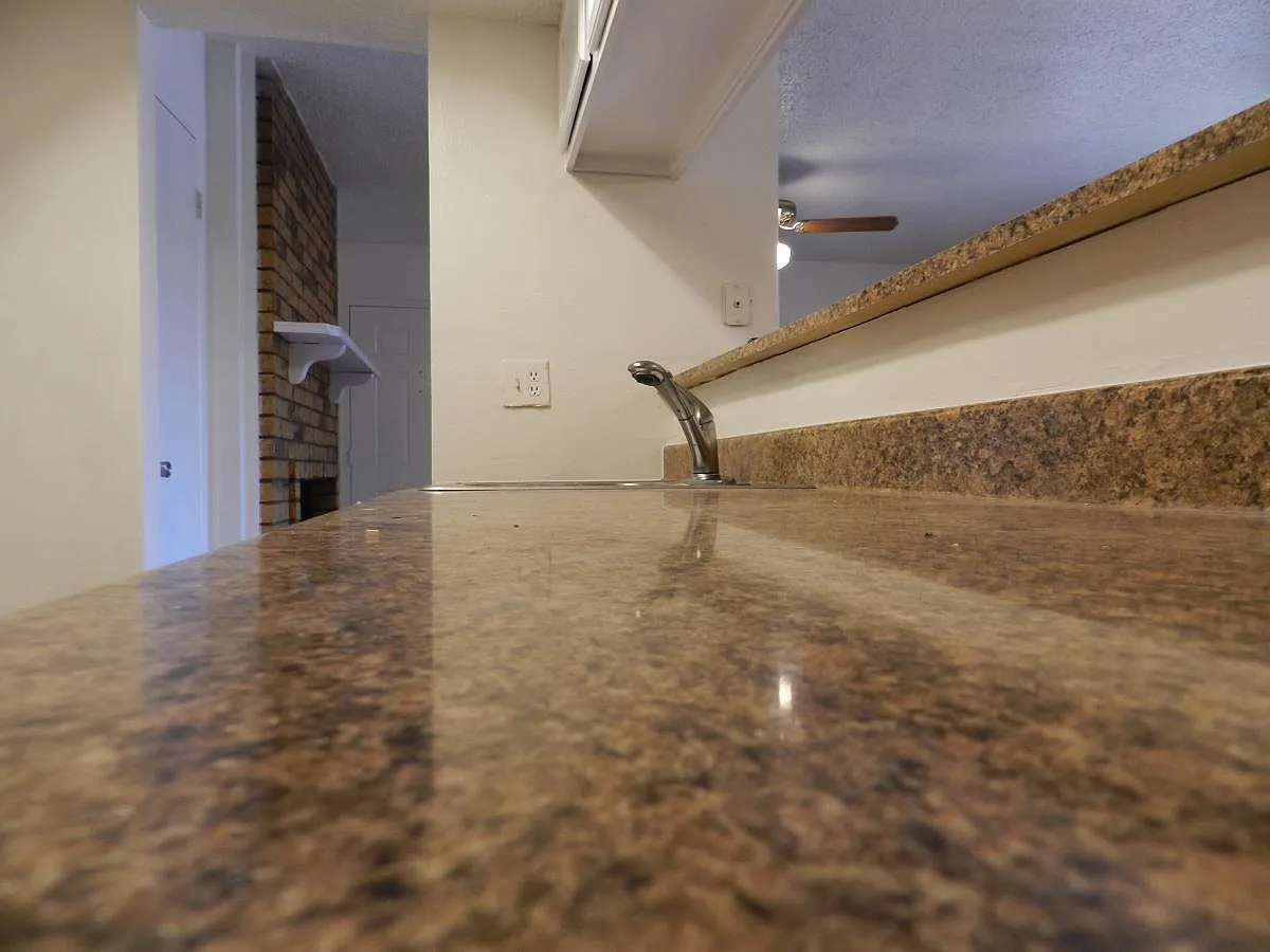 1 bed, 638 sqft, $1,100 — Photo 4