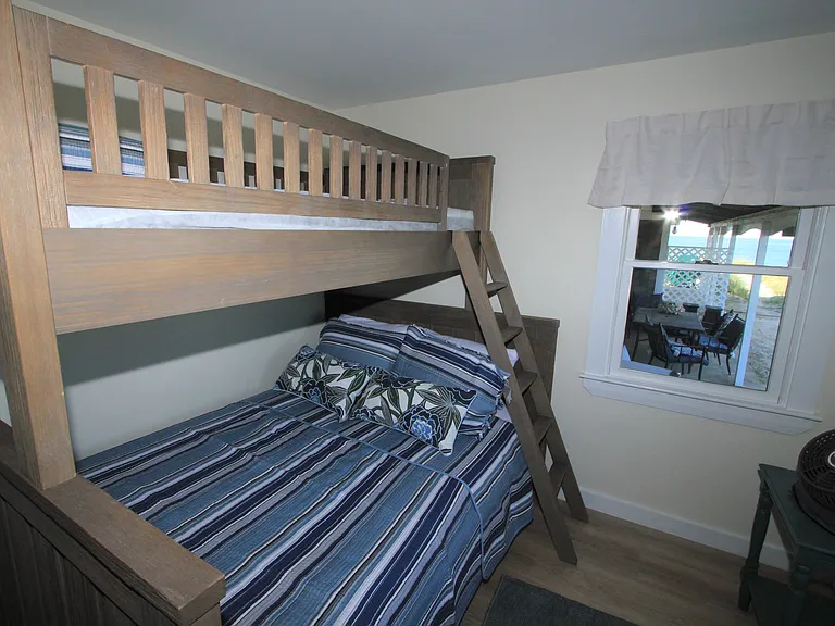 113 N Shore Blvd #3 — Photo 10