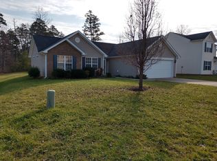 1212 Maple Ridge Dr, Burlington, NC 27217