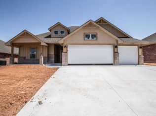501 Frisco Ridge Rd, Yukon, OK 73099