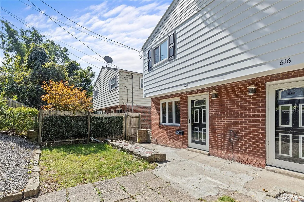 3 bed, 1080 sqft, $1,375 — Photo 3
