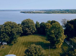 31 Bluff Park, Montrose, IA 52639