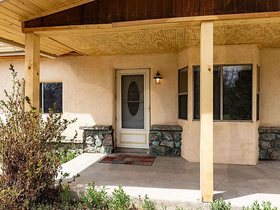 2nd image of 312 Rio Lucero Rd