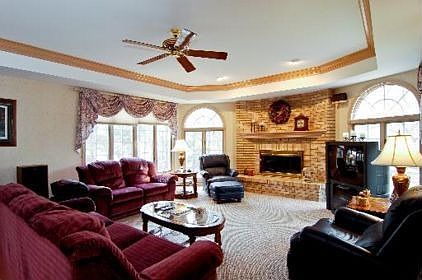 4th image of 2224 Black Oak Ct