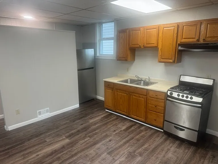 517 Walnut St — Photo 2