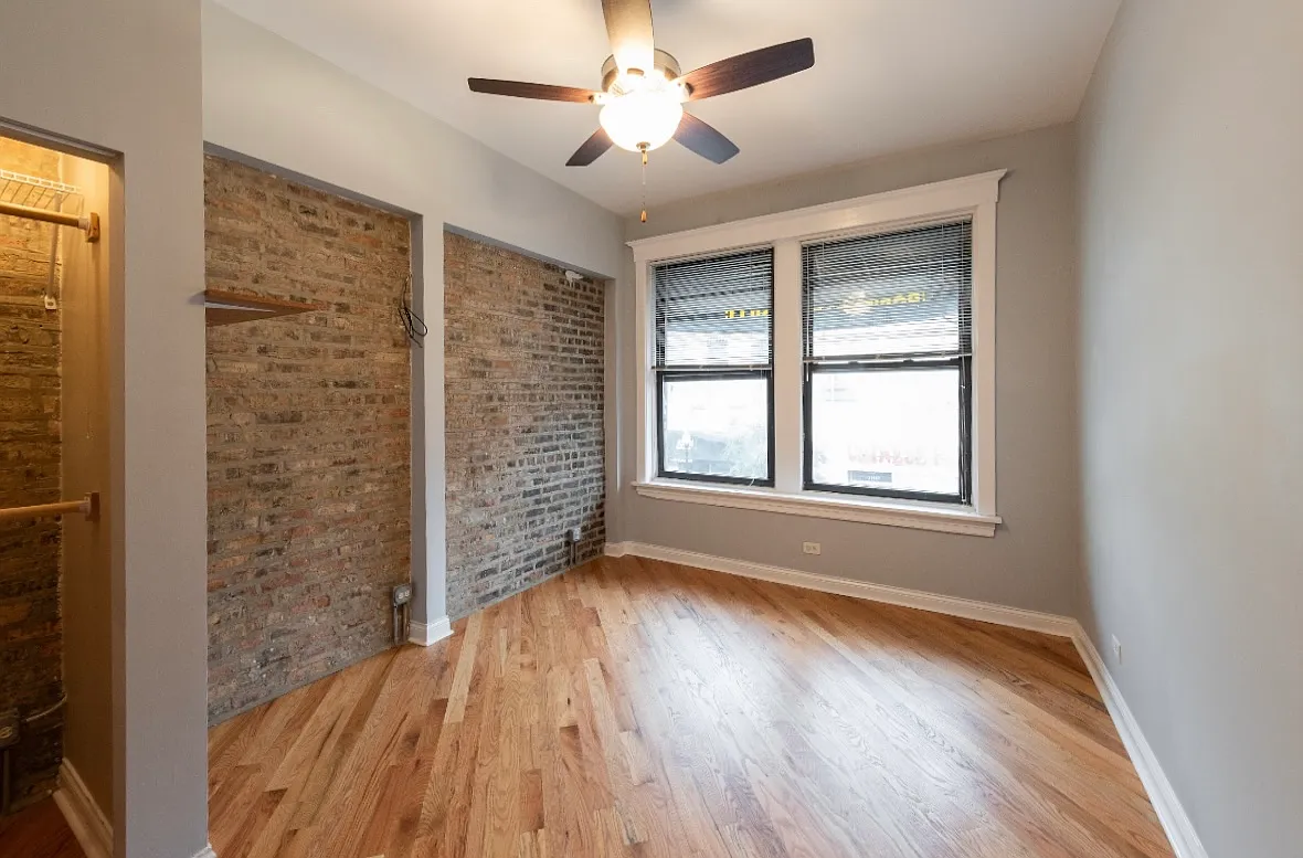 4 bed, 2200 sqft, $4,750 — Photo 4