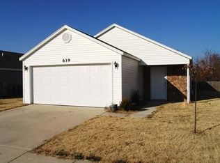 639 Cascade Cir, Springdale, AR 72764