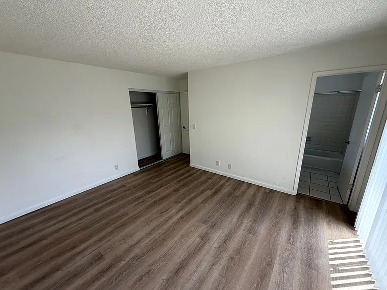 951 Sloat Dr — Photo 13
