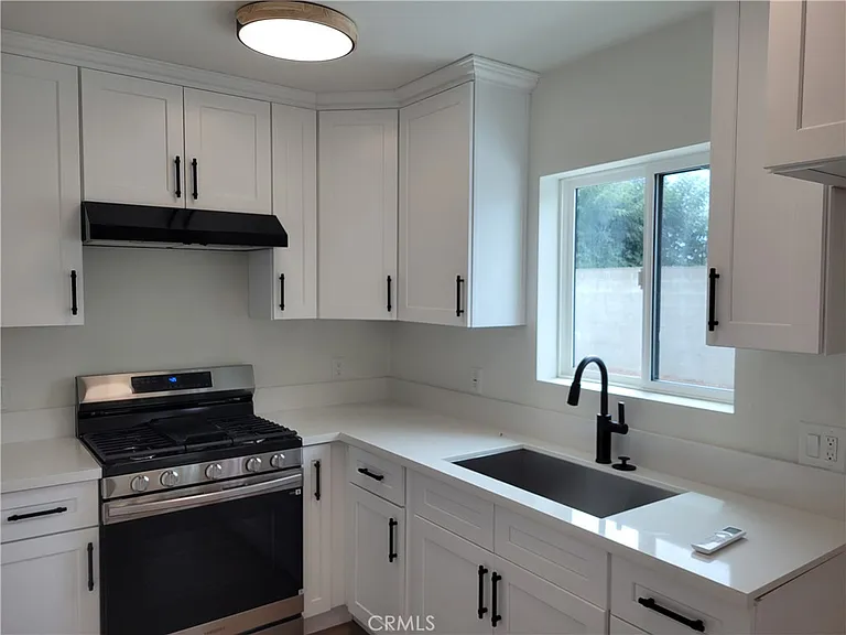 14138 Archwood — Photo 11