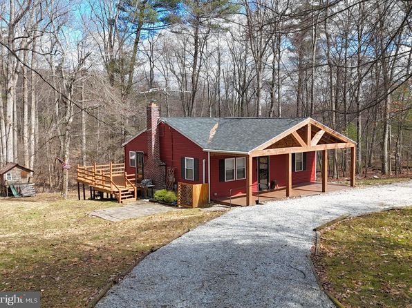 130 Pebble Ln, Biglerville, PA 17307