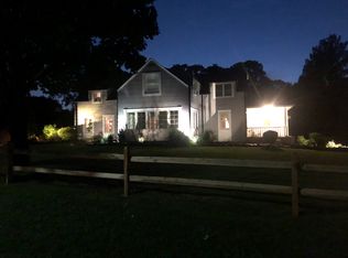 40 Cooper Ln, Bay Shore, NY 11706