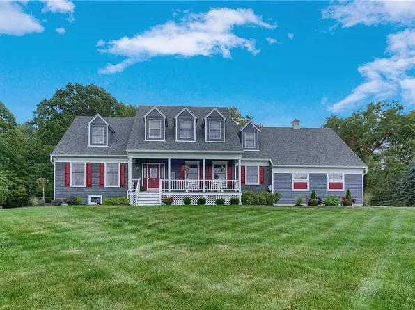 12 Menayas Ct, Washingtonville, NY 10992