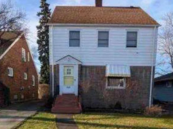 18232 Neff Rd, Cleveland, OH 44119