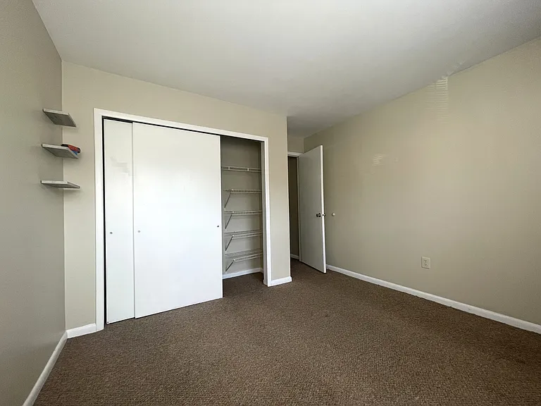 115 Cascade Ct #8 — Photo 15