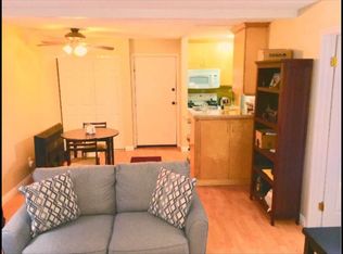 21800 Schoenborn St UNIT 221, Canoga Park, CA 91304