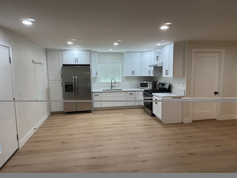 4011 E Cesar E Chavez Ave #1
