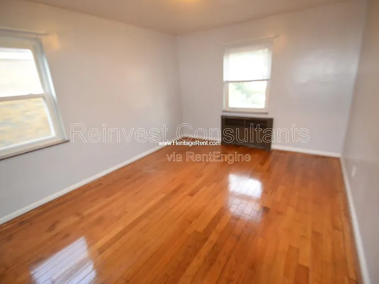 7244 Reading Rd #4 — Photo 4
