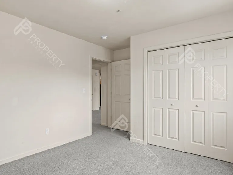3037 Coal Mine Ave #F — Photo 31
