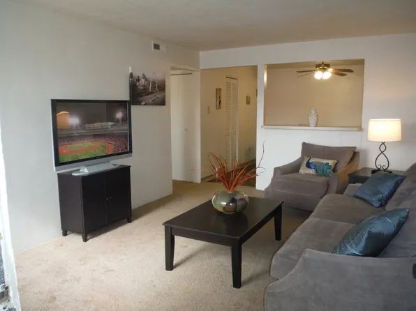 Evergreen Manor Apartments, 3456A Evergreen Ln #3434C, Saint Louis, MO 63125