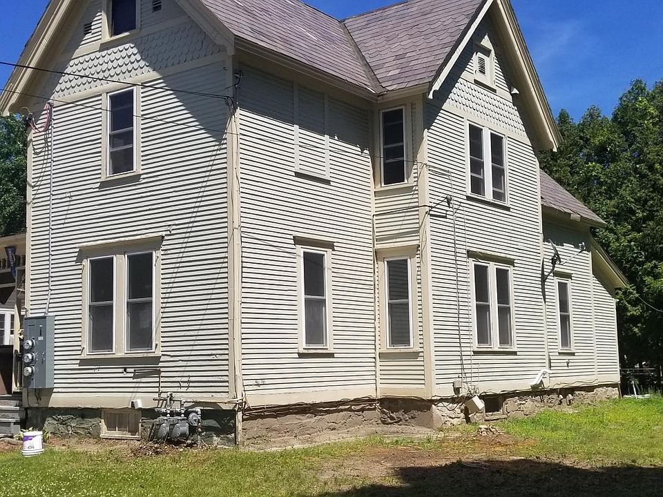 84 Park St, Essex Jct, VT 05452 Zillow