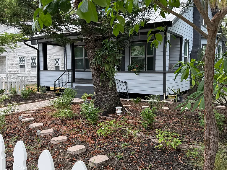 416 SW California Ave — Photo 17