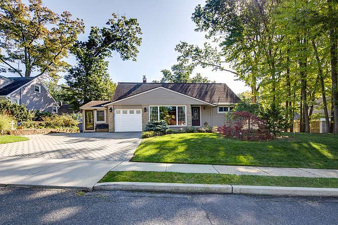 1st image of 280 Greve Dr
