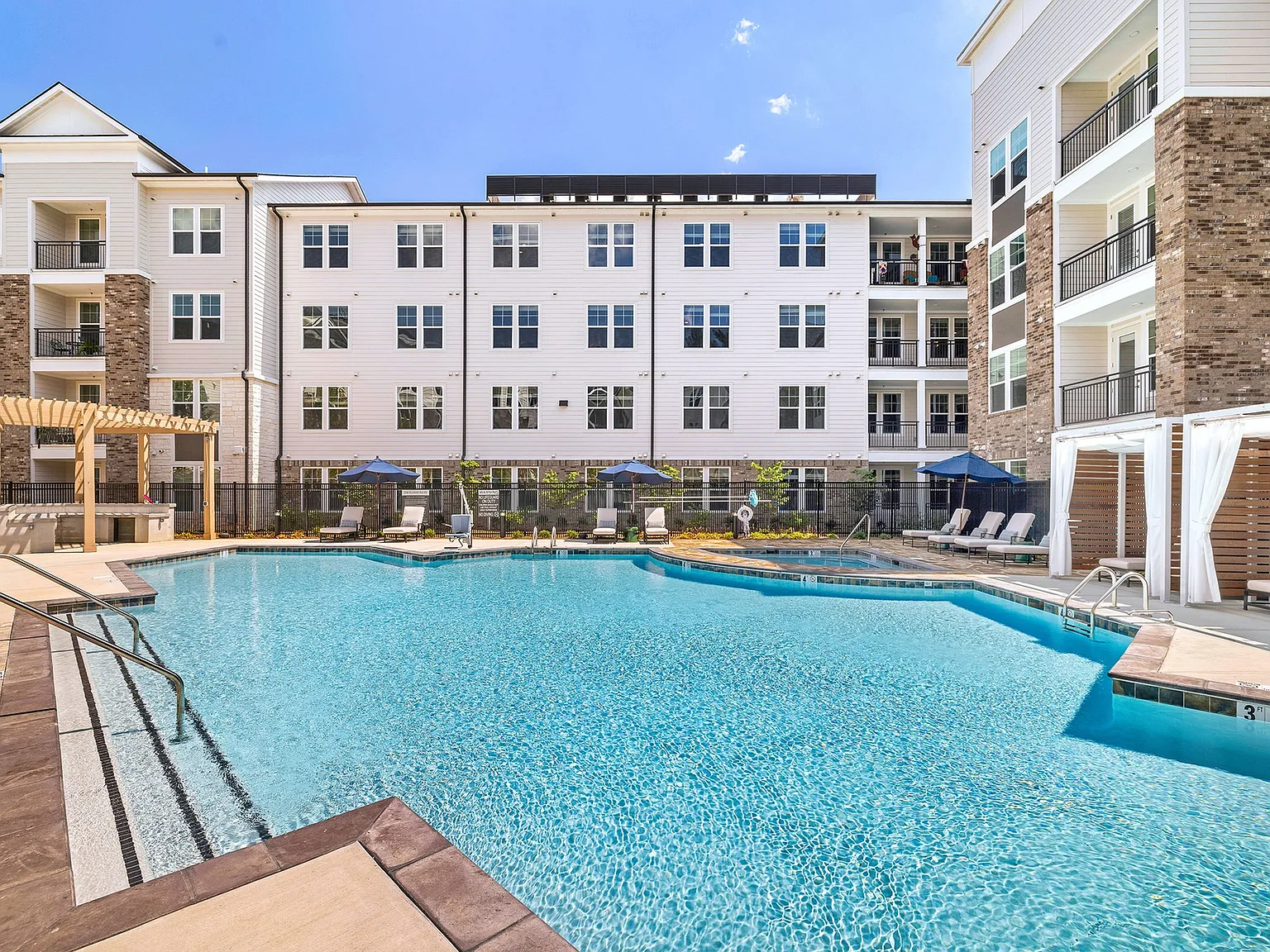 Overture Tributary 55+ Active Adult Apartment Homes — Photo 3