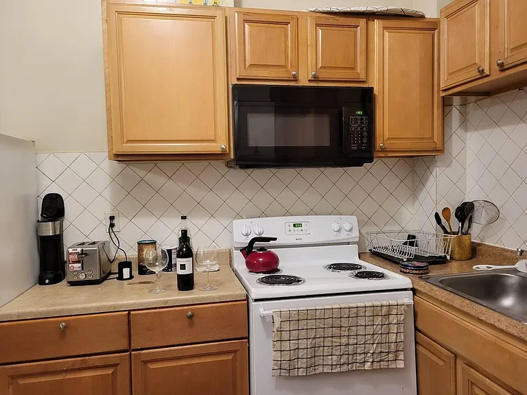 1413 T St NW #2005 — Photo 19