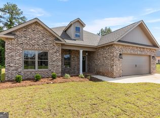207 Willowbrook Ln, Kathleen, GA