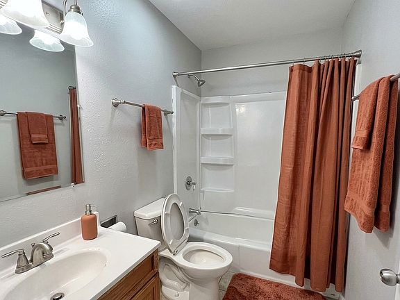 5th image of 602 SE Grant St #7