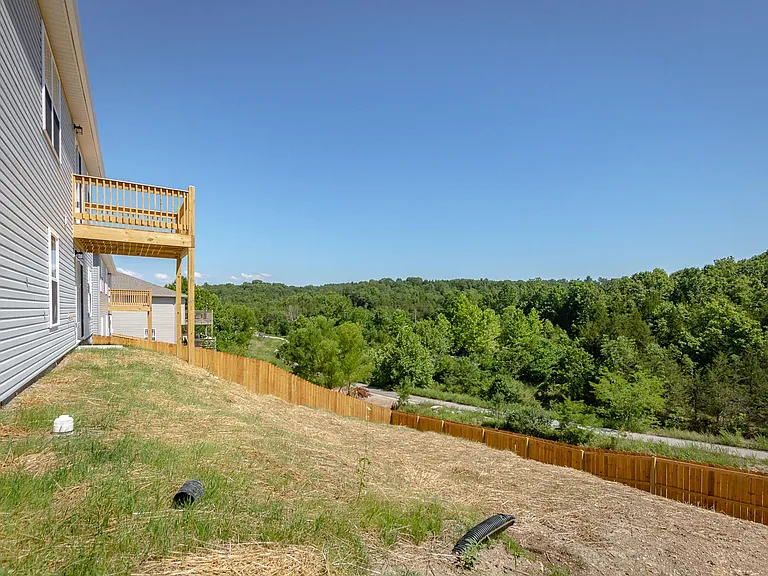 116 Whispering Meadows Pkwy — Photo 8