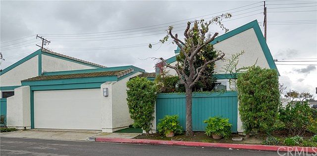 1st image of 6920 Almondine Dr