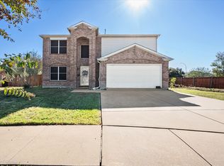 1400 Suncrest Ct, Arlington, TX 76002