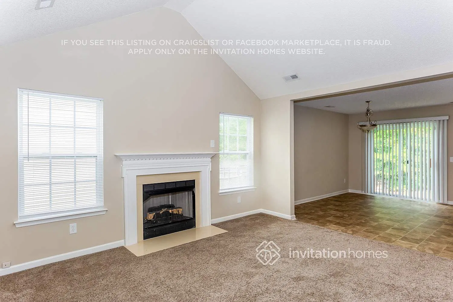 6114 Sid Crane Dr Charlotte, NC 28216 — Photo 3