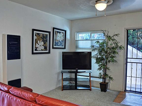 3rd image of 2742 De Forest Ave