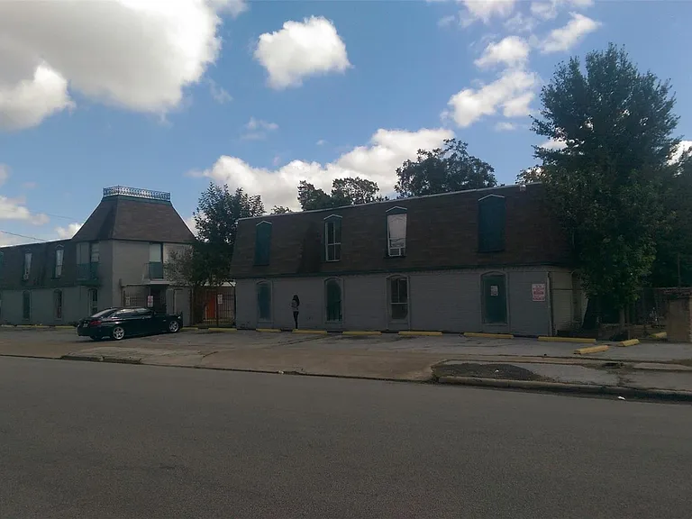6215 Tierwester St #1 — Photo 1