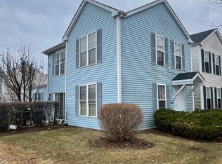 863 Symphony Dr, Aurora, IL 60504