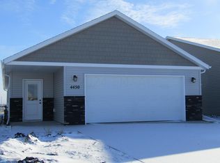 4450 19th St S, Moorhead, MN 56560