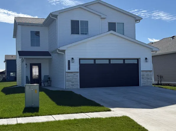 6243 87th Ave S, Horace, ND 58047
