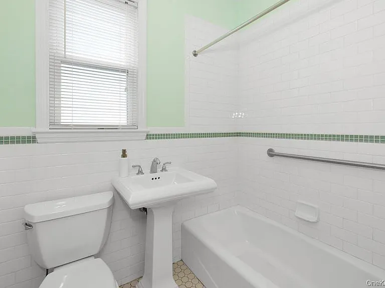 747 Pelhamdale Ave #1 — Photo 14