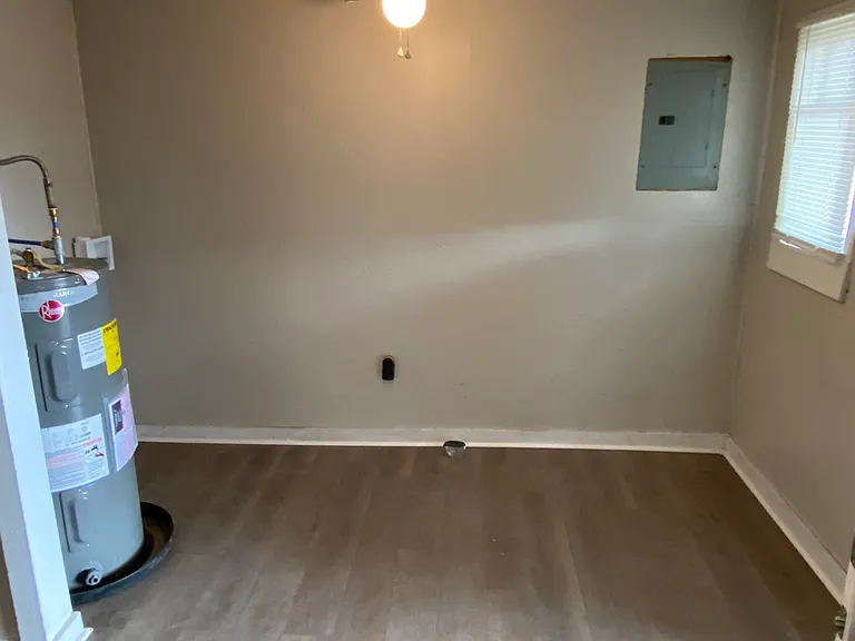 2303 N Louis St #2303 — Photo 10