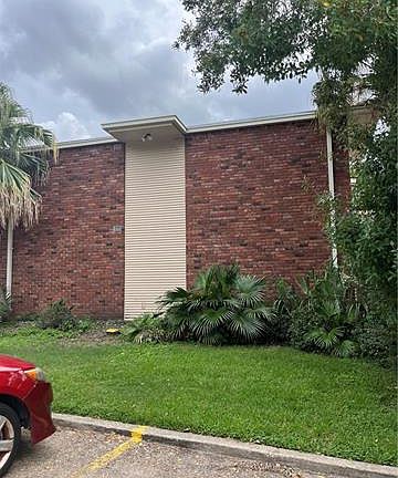 3rd image of 3324 Neyrey Dr #5