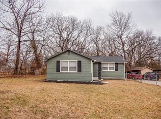 5825 Manchester Ave, Kansas City, MO 64129