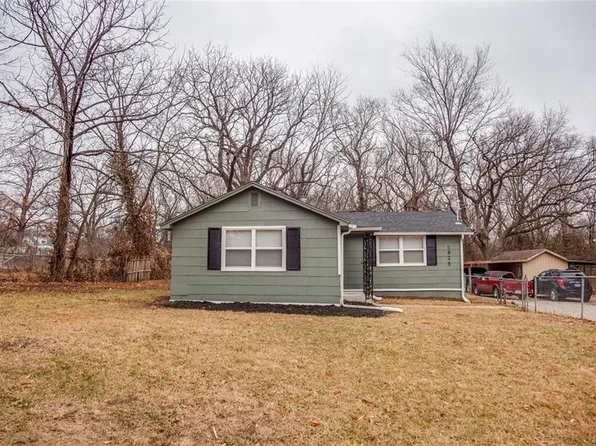 5825 Manchester Ave, Kansas City, MO 64129